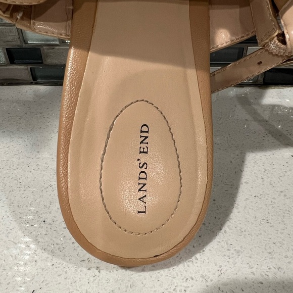 LANDS END women beige strap sandals/size 9 - Picture 4 of 10